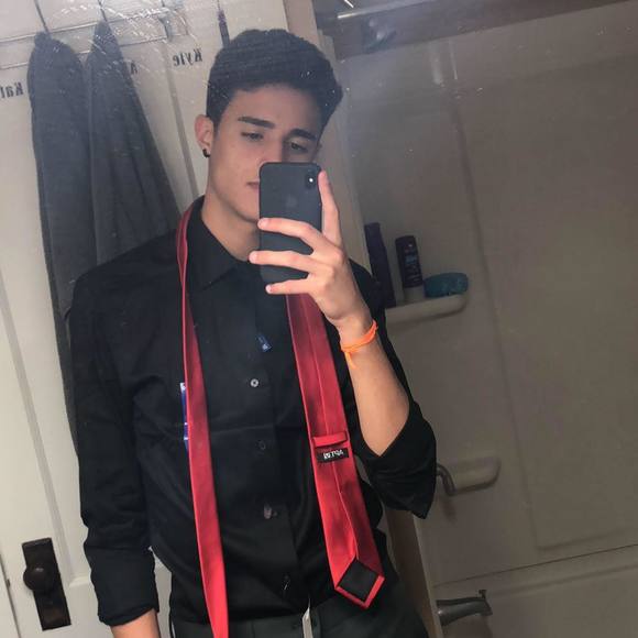 Meet your Posher, Pedro - Picture 1 of 1